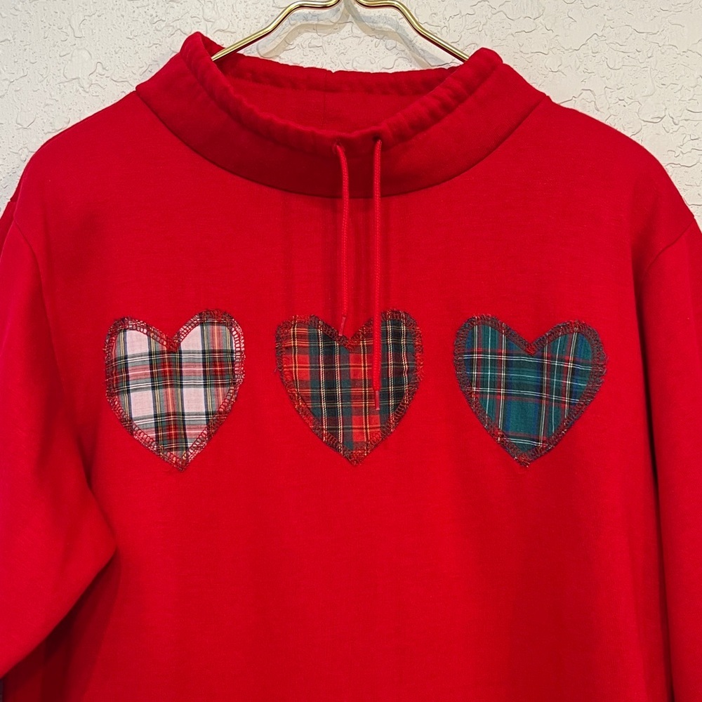 Vintage 90s Sporting Club Tartan Plaid Heart Appliqué Sweatshirt - Picture 2 of 11